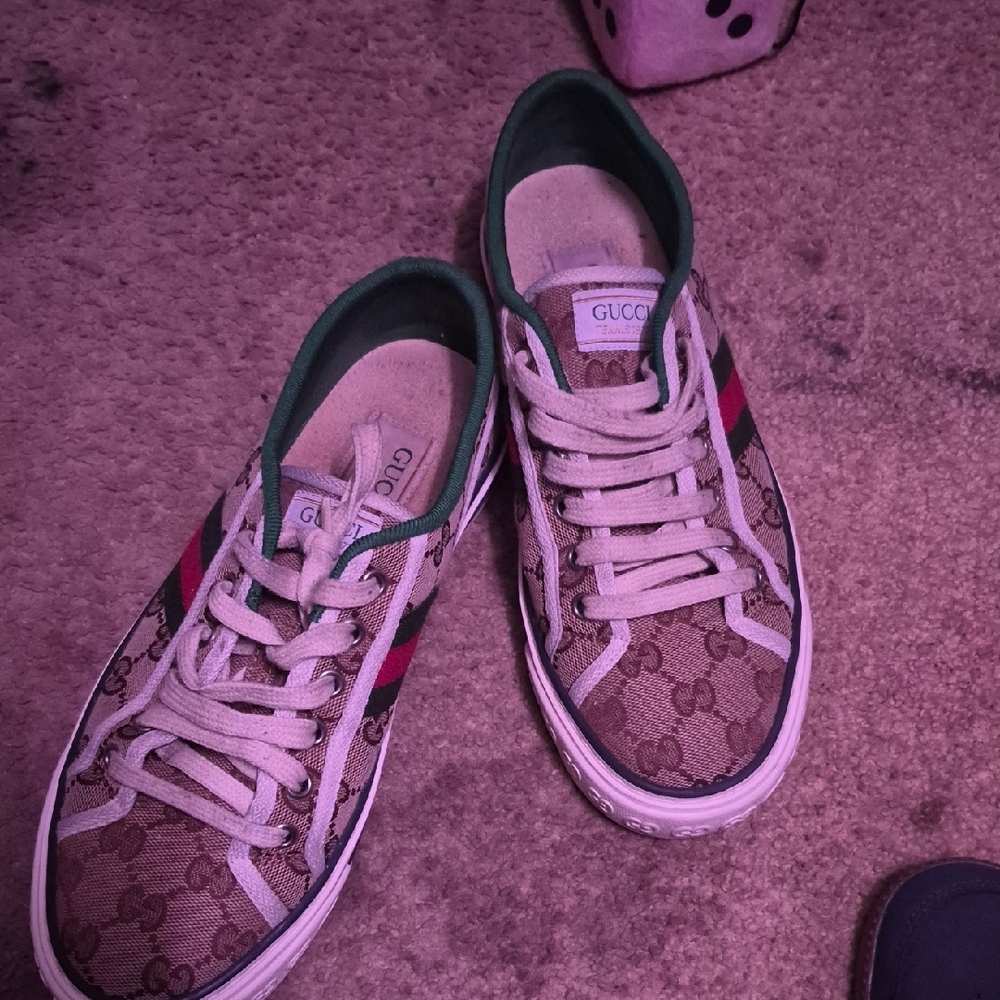 Gucci Sneakers - Beige with Red and Green Stripes - Picture 4 of 4